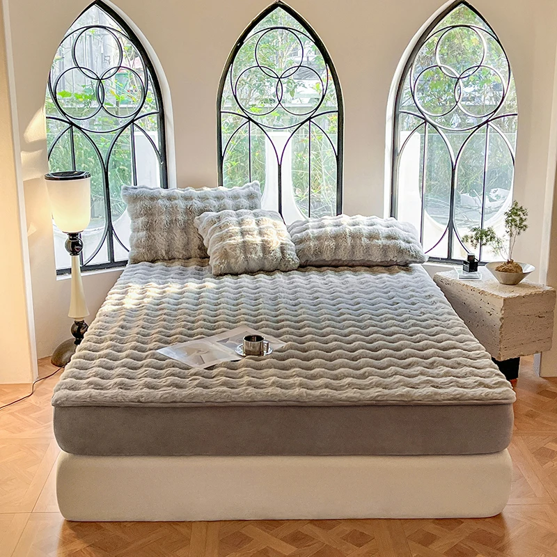 New Thickened Imitation Rabbit Fur Fitted Sheet with All Around Elastic Bands Winter Warm Bed Linen Plush Soft Mattress Cover